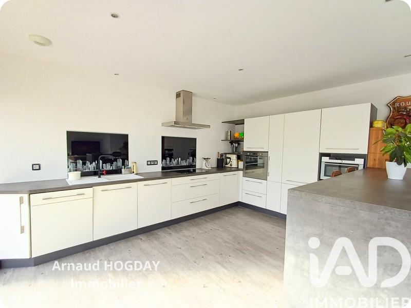 Maison de maîtres - 264 m² - 3 pièces