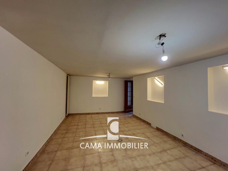 Maison - 349 m² - 10 pièces