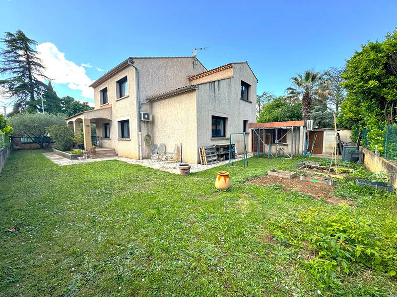Maison - 194 m² - 7 pièces