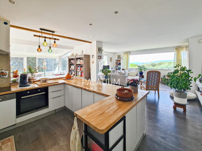 Villa - 170 m² - 6 pièces