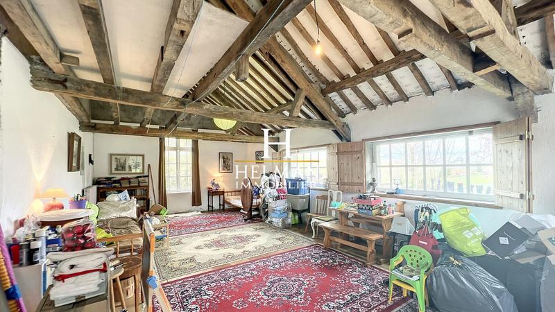 Maison - 319 m² - 9 pièces