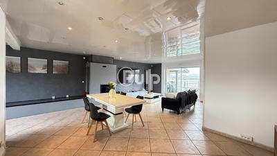 Maison - 158 m² - 5 pièces