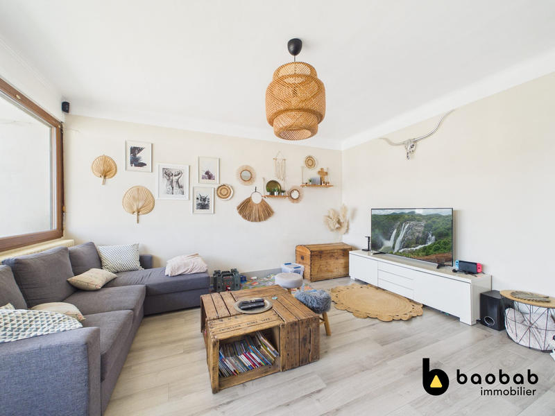 Appartement - 104 m² - 5 pièces