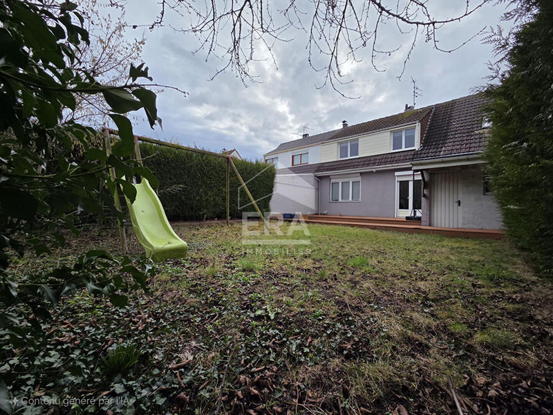 Maison - 95 m² - 6 pièces