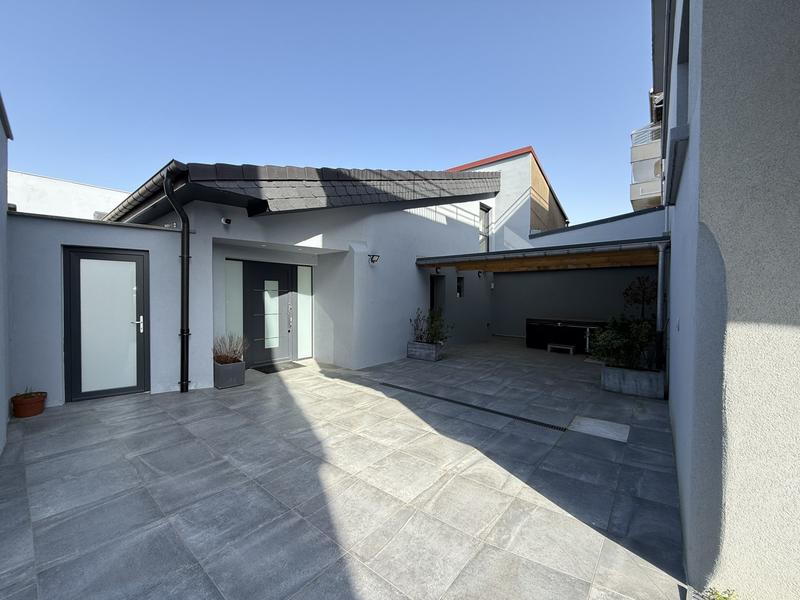 Maison contemporaine - 161 m² - 6 pièces