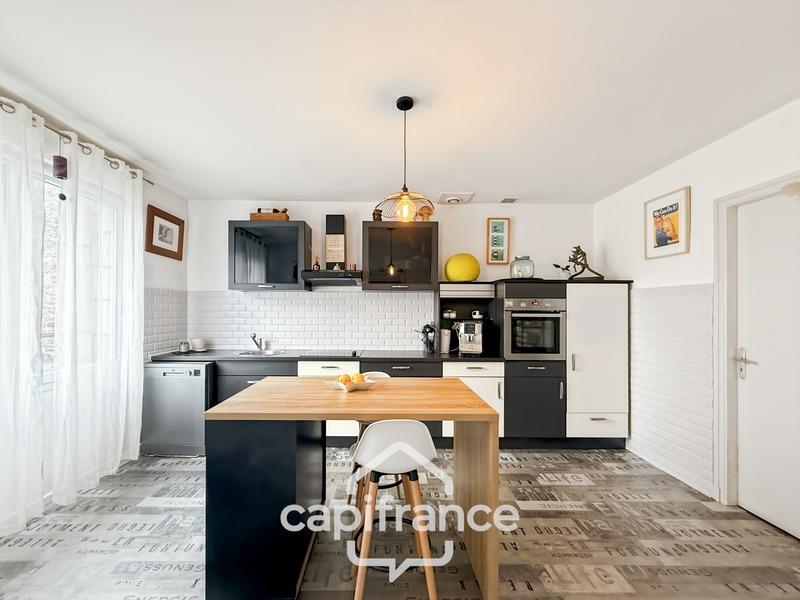 Maison - 90 m² - 4 pièces