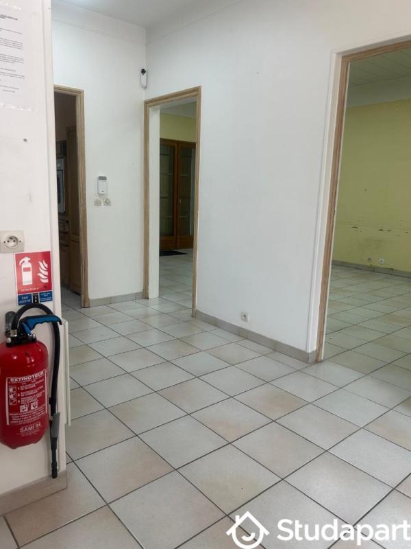 Chambre - 13 m² - 1 pièce