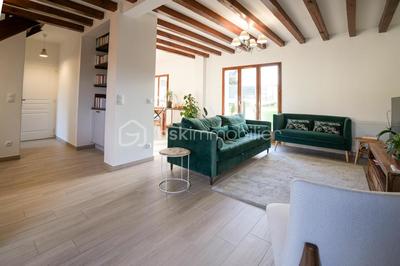 Maison traditionnelle - 153 m² - 6 pièces