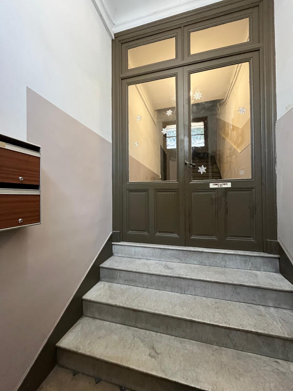 Appartement - 85 m² - 3 pièces