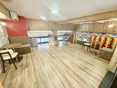 Local commercial - 121 m²