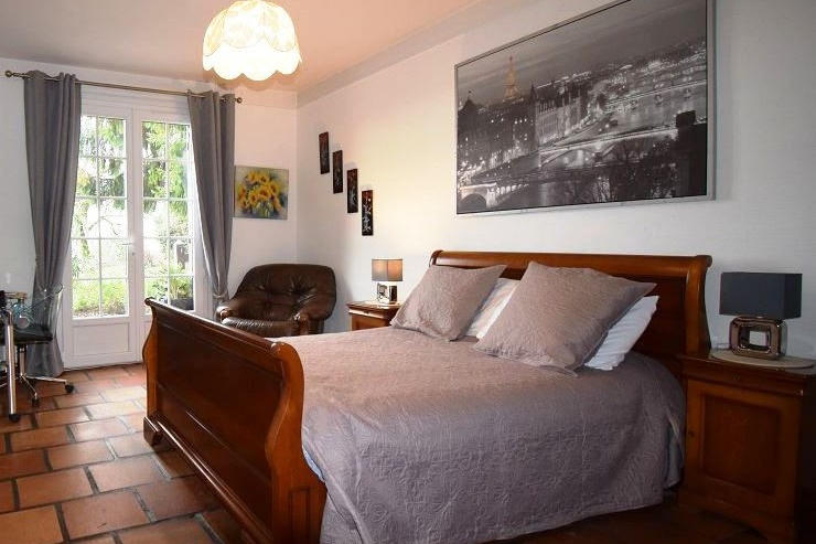 Maison - 253 m² - 8 pièces