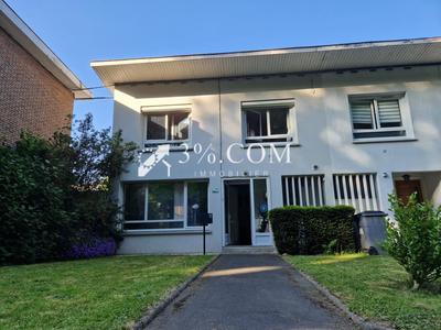 Maison - 86 m² - 4 pièces