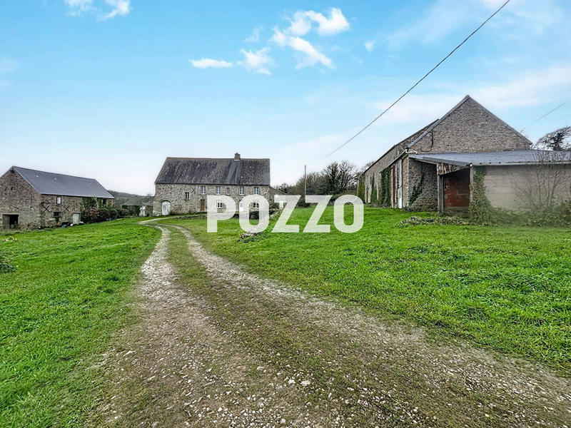Maison - 224 m² - 6 pièces