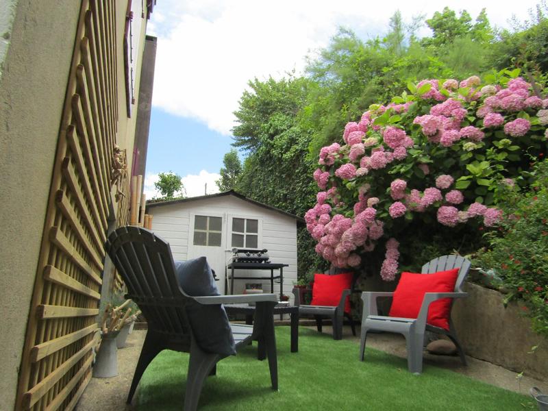 Maison - 270 m² - 9 pièces