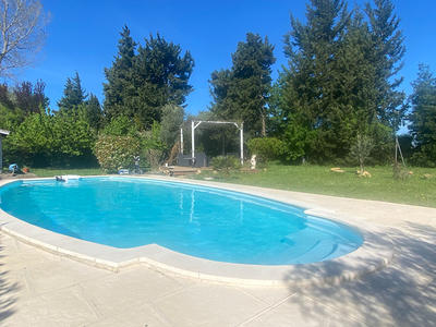 Maison - 205 m² - 9 pièces