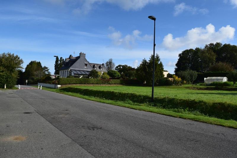 Terrain constructible - 1 827 m²