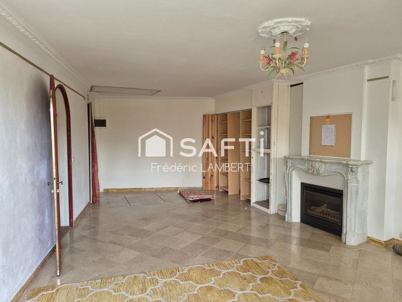 Maison - 204 m² - 7 pièces