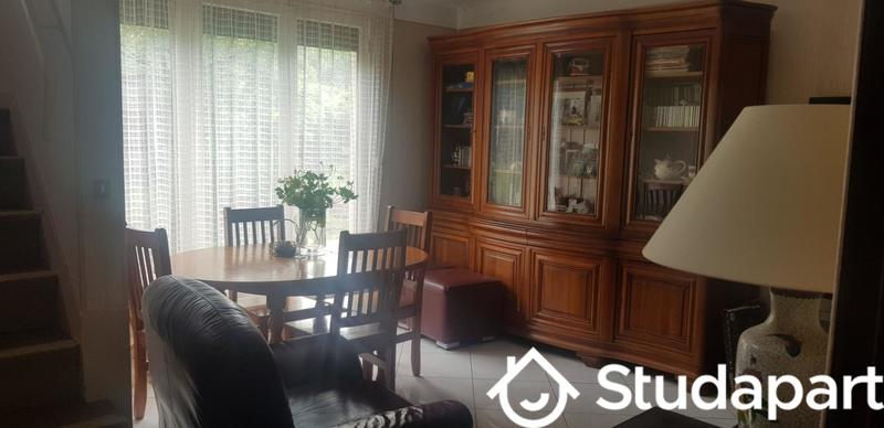 Chambre - 13 m² - 1 pièce