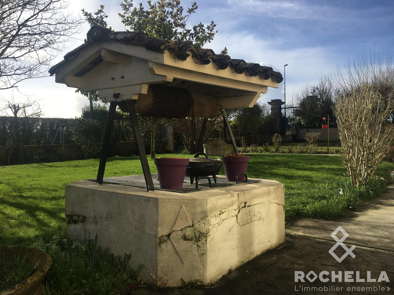 Maison ancienne - 305 m² - 11 pièces