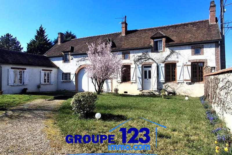 Maison - 220 m² - 6 pièces