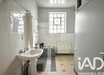 Maison - 251 m² - 7 pièces