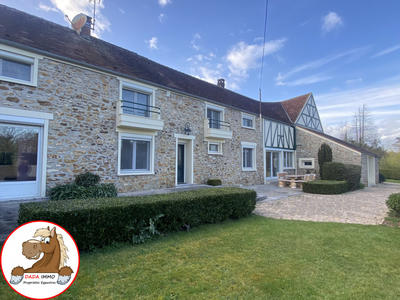 Maison - 547 m² - 12 pièces