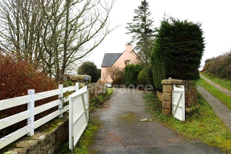 Propriété - 321 m² - 10 pièces