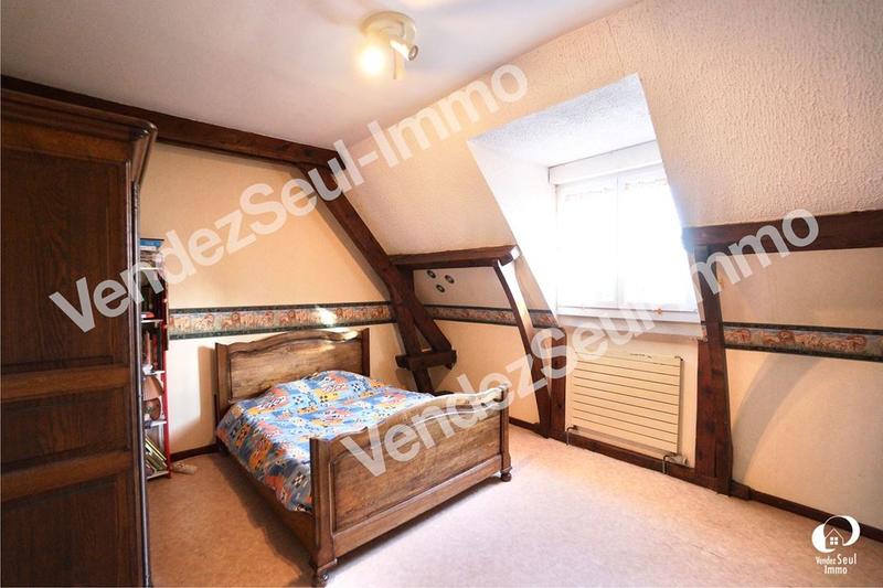 Maison traditionnelle - 190 m² - 8 pièces