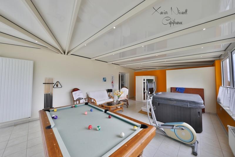 Maison - 224 m² - 8 pièces