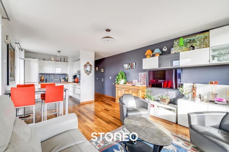 Appartement ancien - 85 m² - 3 pièces