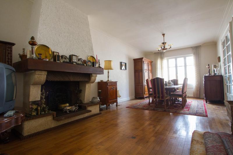 Maison - 205 m² - 8 pièces