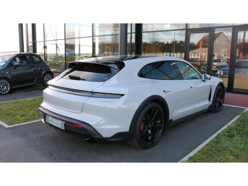 Porsche taycan Cross Turismo Electric Break 4s