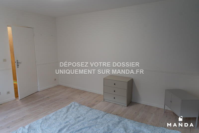 Chambre - 11 m² - 5 pièces