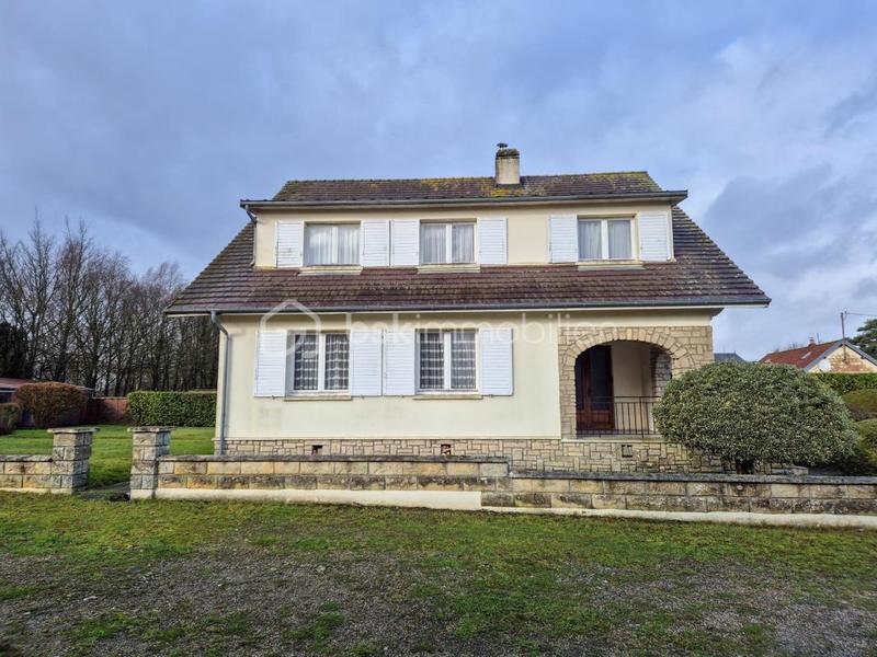 Maison - 205 m² - 8 pièces