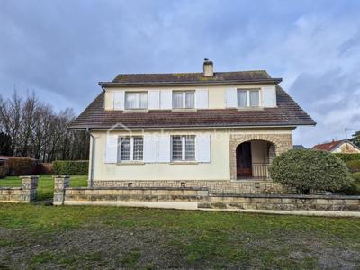 Maison - 205 m² - 8 pièces
