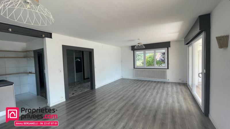 Maison - 232 m² - 9 pièces