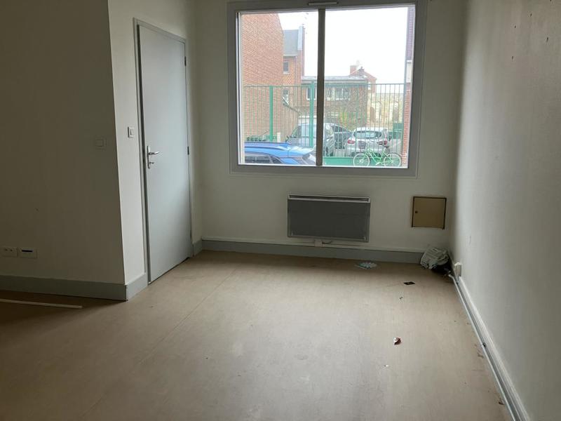 Local commercial - 60 m² - 4 pièces