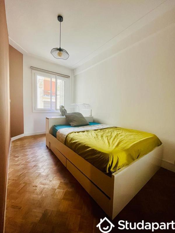 Chambre - 11 m² - 1 pièce