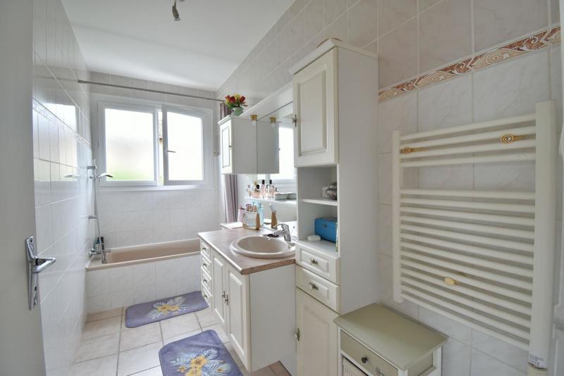 Villa - 130 m² - 5 pièces