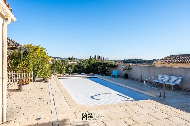 Maison - 104 m² - 4 pièces