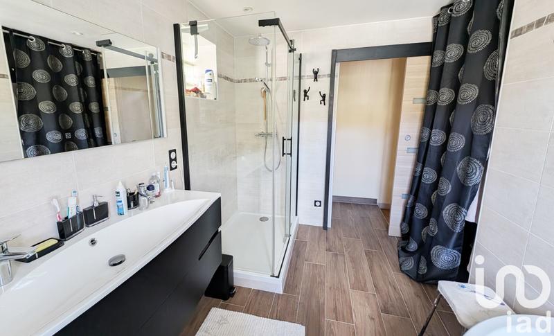 Maison - 100 m² - 6 pièces