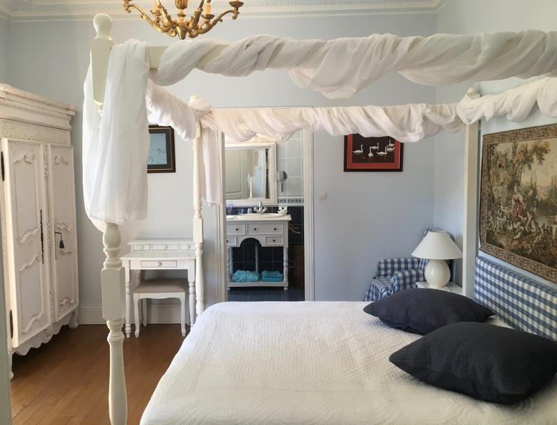 Château - 1 169 m² - 17 pièces