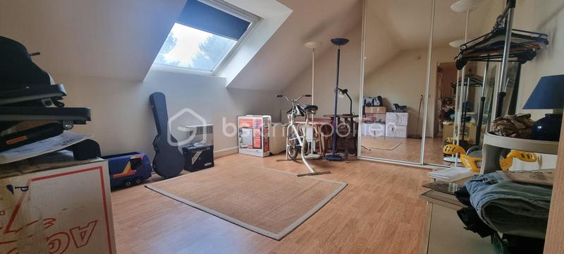 Maison - 166 m² - 7 pièces