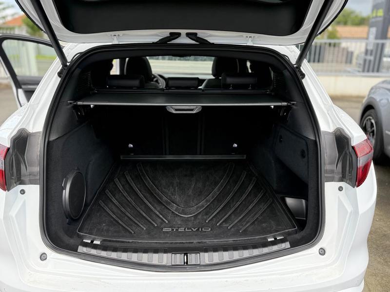 Alfa Romeo Stelvio 210 Q4 ti véloce toit ouvrant