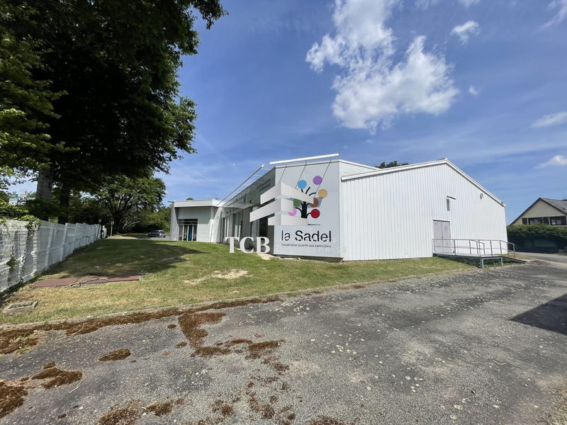 Local d'activités - 790 m²