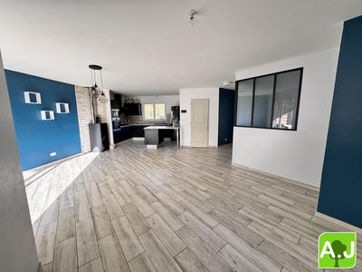 Maison contemporaine - 90 m² - 4 pièces