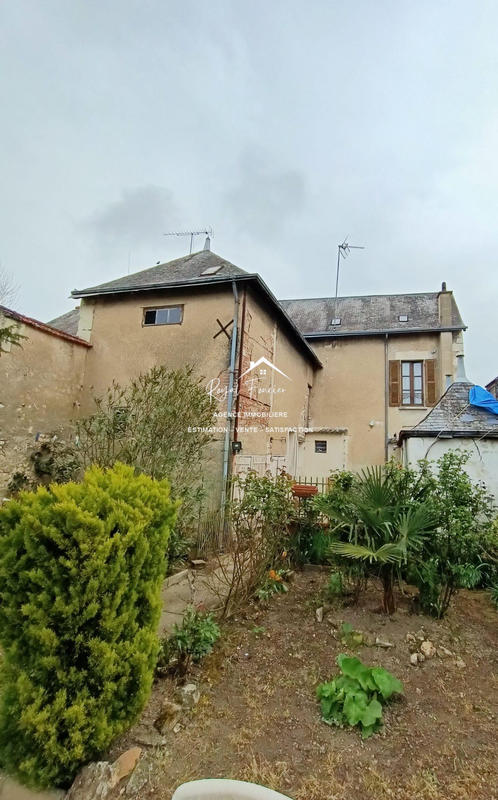 Maison ancienne - 102 m² - 4 pièces