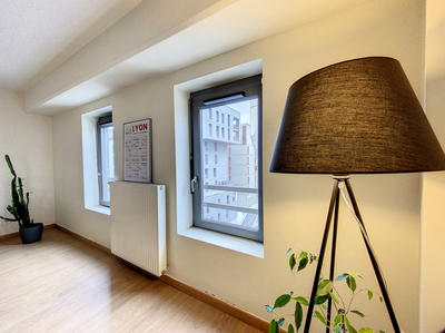 Appartement - 84 m² - 3 pièces