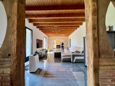Maison traditionnelle - 184 m² - 7 pièces