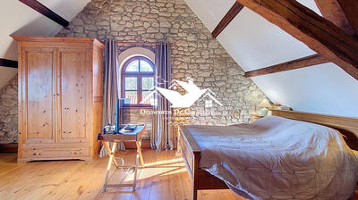 Maison - 359 m² - 11 pièces